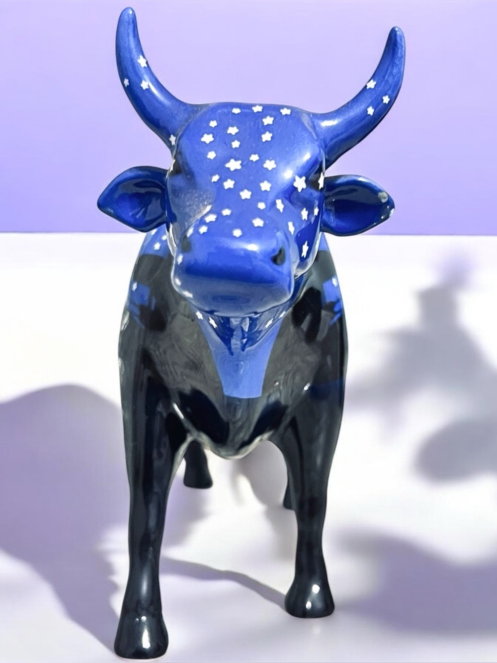 “Cow Parade” Jazzy Cow. Bright blue figure, Excellent cond. Retired Piece